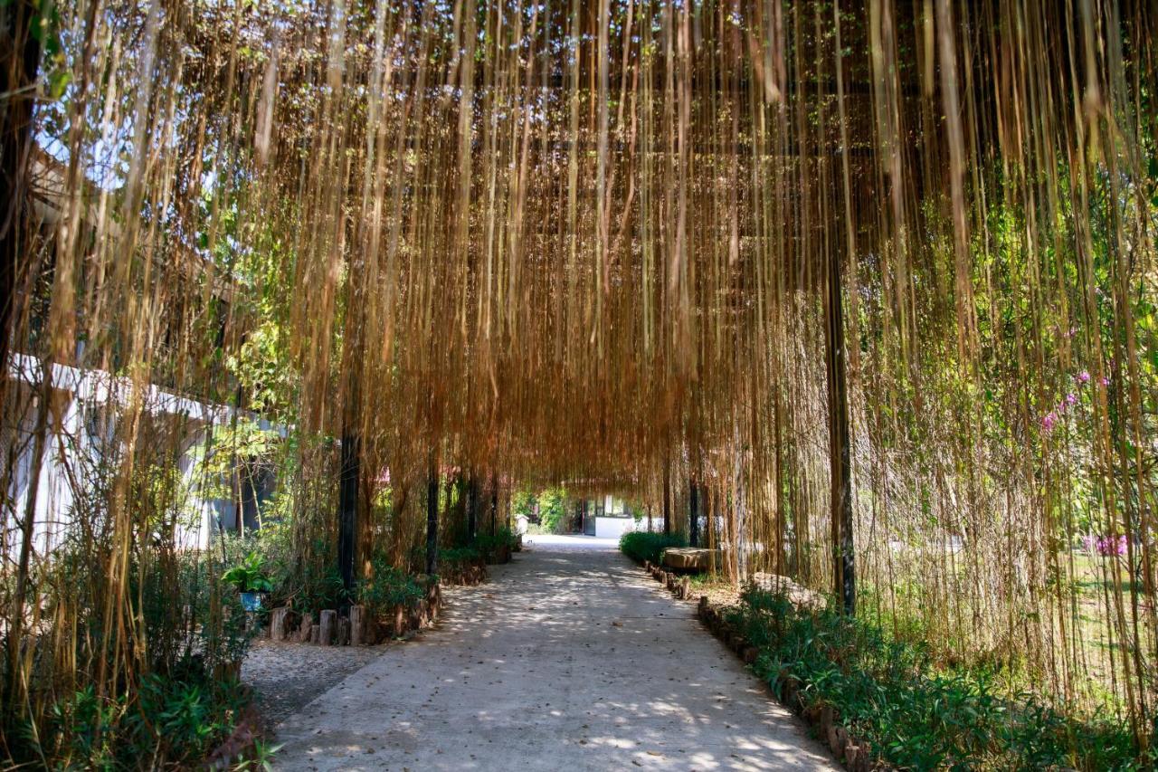 Dansavanh Namngum Resort Ban Keun Екстер'єр фото