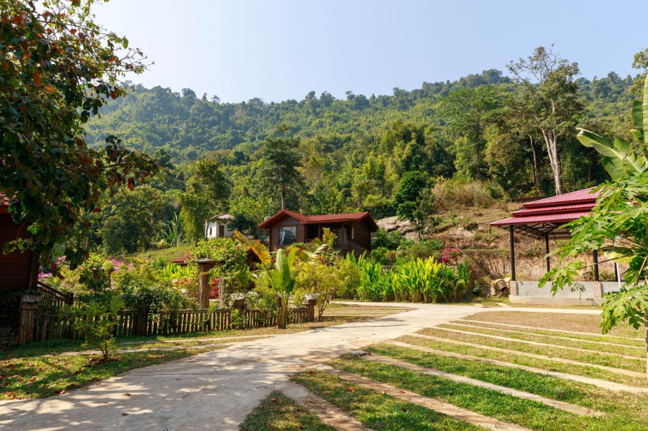 Dansavanh Namngum Resort Ban Keun Екстер'єр фото