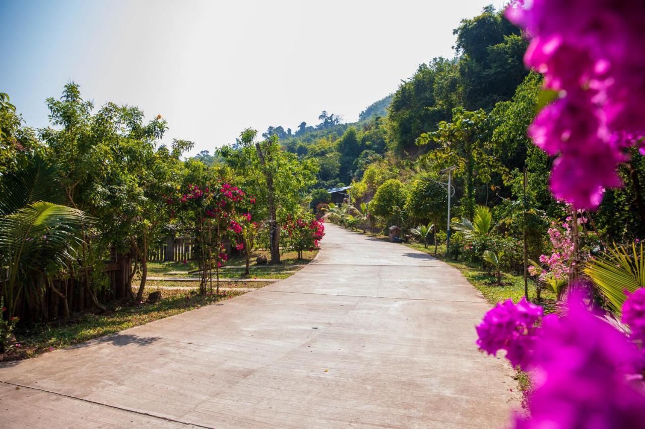 Dansavanh Namngum Resort Ban Keun Екстер'єр фото