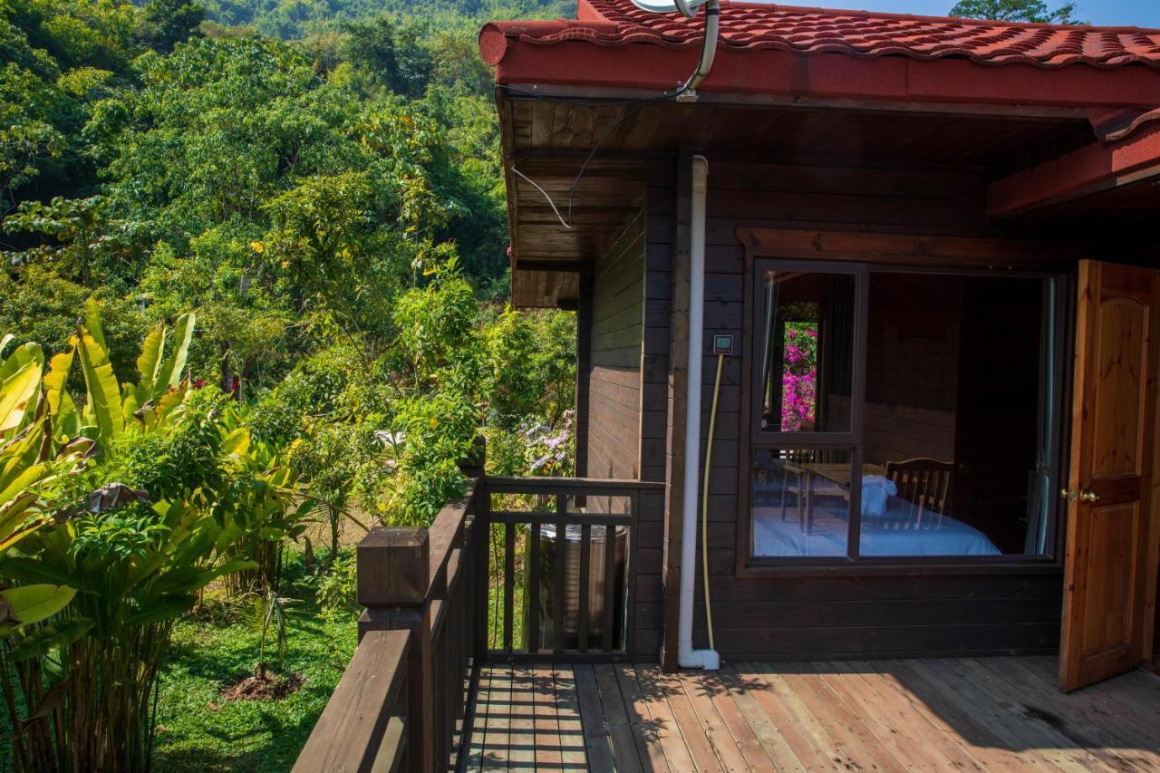 Dansavanh Namngum Resort Ban Keun Екстер'єр фото